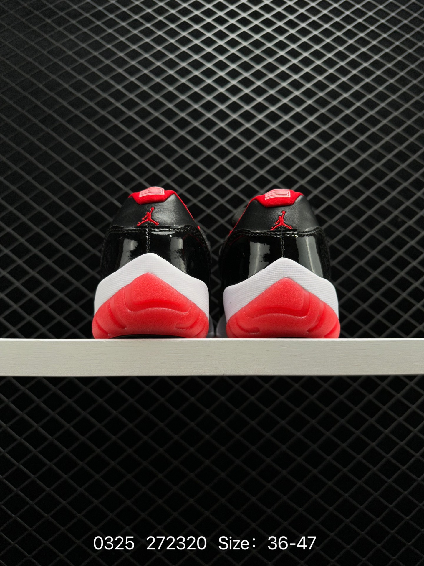 Air Jordan 11 Retro Low “Concord Bred”